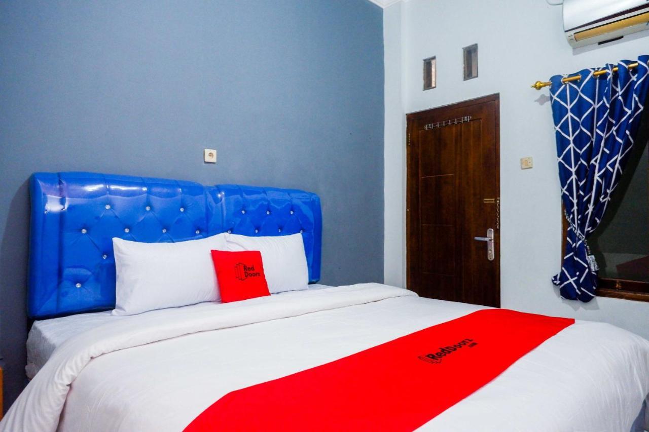 Hotel Reddoorz At Pakuncen Malioboro Yogyakarta Exterior foto